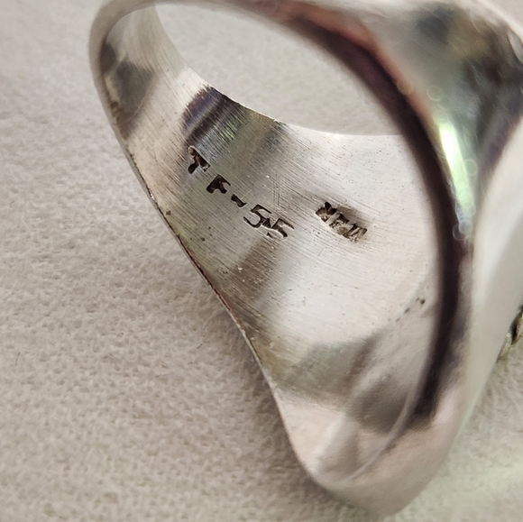 Genuine Vintage Sterling Silver "Twisted Abstract Wave" Solid Ring (Size 7.75) - Picture 9 of 12